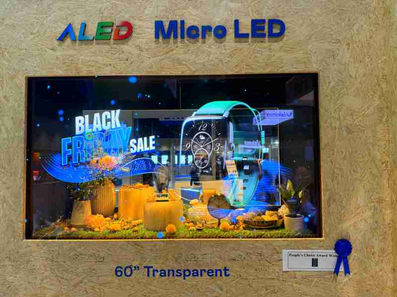 人生就是博60吋高透明度Micro LED显示器获”最佳Micro LED技术应用奖”，，，，将Micro LED面板透明化之设计特性极致发挥，，以可扩展性无缝拼接技术打造，，具备600 nits全画面亮度、、、、大于60%穿透率及超过NTSC 110%的优异广色域表现，，，，可依需求灵活应用于各种场域